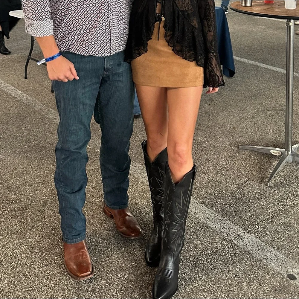 Black Western-Style Women's Boots - Picture 5 of 5